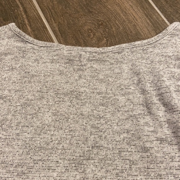 Dulcie - high low hem long sleeve knit sweater - Picture 5 of 7